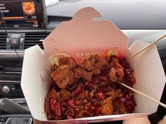 -南门金峰辣子鸡·玩串串(昌发展万科广场店)
