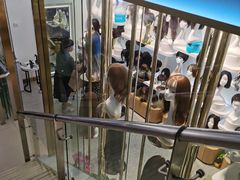 -LAQUEEN 时尚健康假发(万象城总店)
