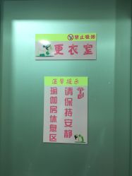-单色舞蹈