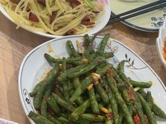 -洪霞餐馆