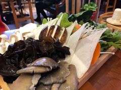 -清真·噃茄树黄柿子火锅