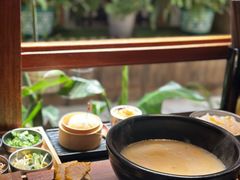 -银米·云南传统过桥米线(双廊黑金冠店)