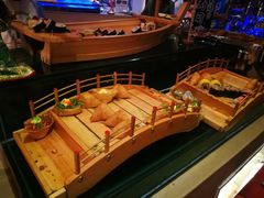 -荣誉国际酒店-云顶旋转餐厅