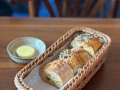 餐前面包-Bistro Les Lilas丁香花小酒馆