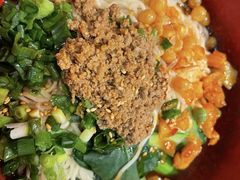 -爆炸头阿姨小四川正宗川味小吃(无任何分店)