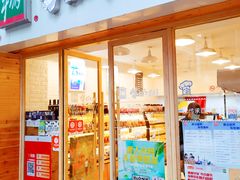 门面-牛朋牛奶棚(南昌路店)