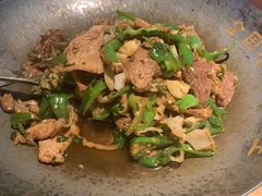 -费大厨辣椒炒肉(万家丽一店)