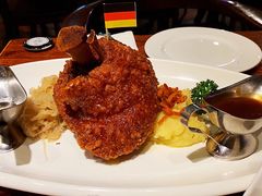 -1886德国汽车餐厅(外滩十六铺码头店)