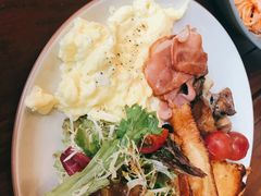 法式煎吐司早午餐-VESH COFFEE(定西路店)