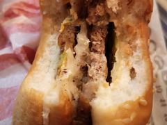 美味的狠霸王牛堡-汉堡王(EAC欧美中心店)