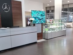 -奔驰北京极光星徽(四元桥店)