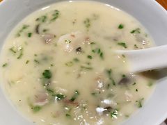 淮山鱼脑花胶羮-萬國春·中菜馆(颐和公馆店)