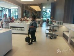 -王权免税店(普吉市区店)