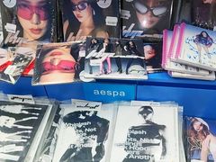 -Love Star追星馆(上海大悦城店)