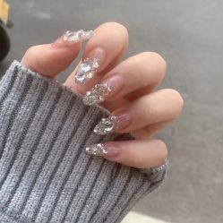 -悦指间美甲美睫