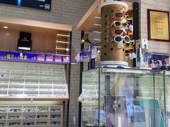 -诺柯视眼镜-蔡司依视路官方工厂店(淞南一店)