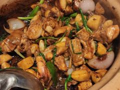 砂锅生啫走地鸡-银珠渔港·海鲜砂锅粥