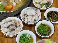 -大鼎石锅鱼(春江里店)