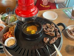 -江南猪肉商会无限续吃(弘大店)