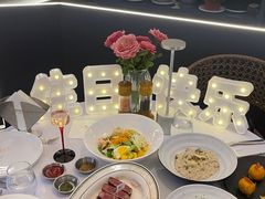 -MONICH牛排融合餐厅(和义大道购物中心店)