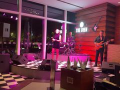 -The BREW·酿餐厅(浦东嘉里大酒店)