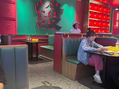 -多嘴超级肉蟹煲(杉杉国潮主题店)