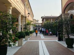 -佛罗伦萨小镇广佛名品奥特莱斯(疏港路店)