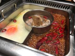 野山菌汤+骨汤+牛油辣-巴奴毛肚火锅(商城路店)