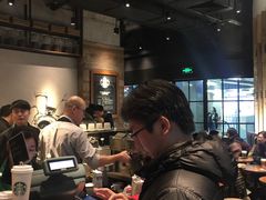 店内布置-星巴克(北京三里屯SOHO一店)