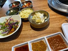 -弘益铭家九炙社韩国烤肉料理(尚美店)