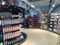 -家乐福(古北店)