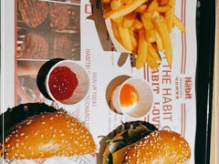 -The Habit Burger Grill 哈比特汉堡(复兴soho店)