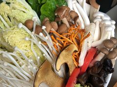 -享月汤皇·海鲜小火锅·聚会(曲江创意谷店)