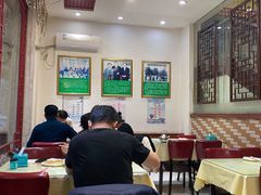 大堂-李连贵熏肉大饼(兴工街店)