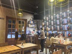 大堂-串大叔炭火烤串·鸡西大冷面刀削面(总店)