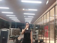 加油锻炼吧-黄金时代游泳健身云畔会所(绿地中心双子塔店)