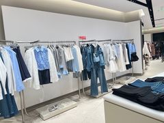 -URBAN REVIVO(七宝领展广场店)