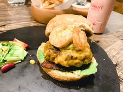 -HIGH FIVE哈福手工汉堡(桂林路店)