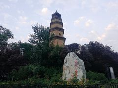 -宝庆寺塔
