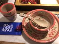 -尚尚仙·酸汤猪手·猪肚鸡火锅(华联万柳购物中心店)