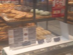 面包甜点陈列柜-面包新语(无锡M会员店)