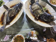 -四川小胡子海鲜(丁村万人海鲜广场店)