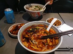 -粉吖吖·邵阳米粉(体育西路店)