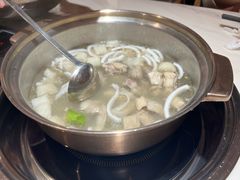 -喃喃椰·糟粕醋·椰子鸡火锅(七堡花园店)