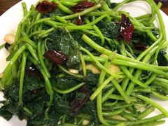 炝炒红薯苗-牛八宝桂林米粉(八里庄店)