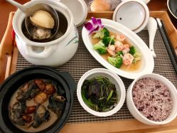 -拾玥国际月子会所(凯宾斯基店)