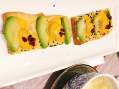 牛油果三文鱼吐司-牛油果大师寿司(瑞景店)