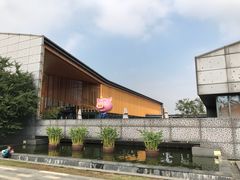 -田园东方蜜桃村的田野营地