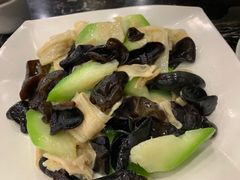 丝瓜云耳炒腐竹-美极鲜食坊(宝安南路店)