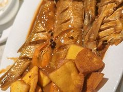 海边熬杂鱼-悦海·家宴·冰花皮皮虾大锅贴(宝龙店)